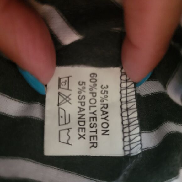 Ladies Black White Striped Sleeveless Blouse Top sz Med - Picture 12 of 14